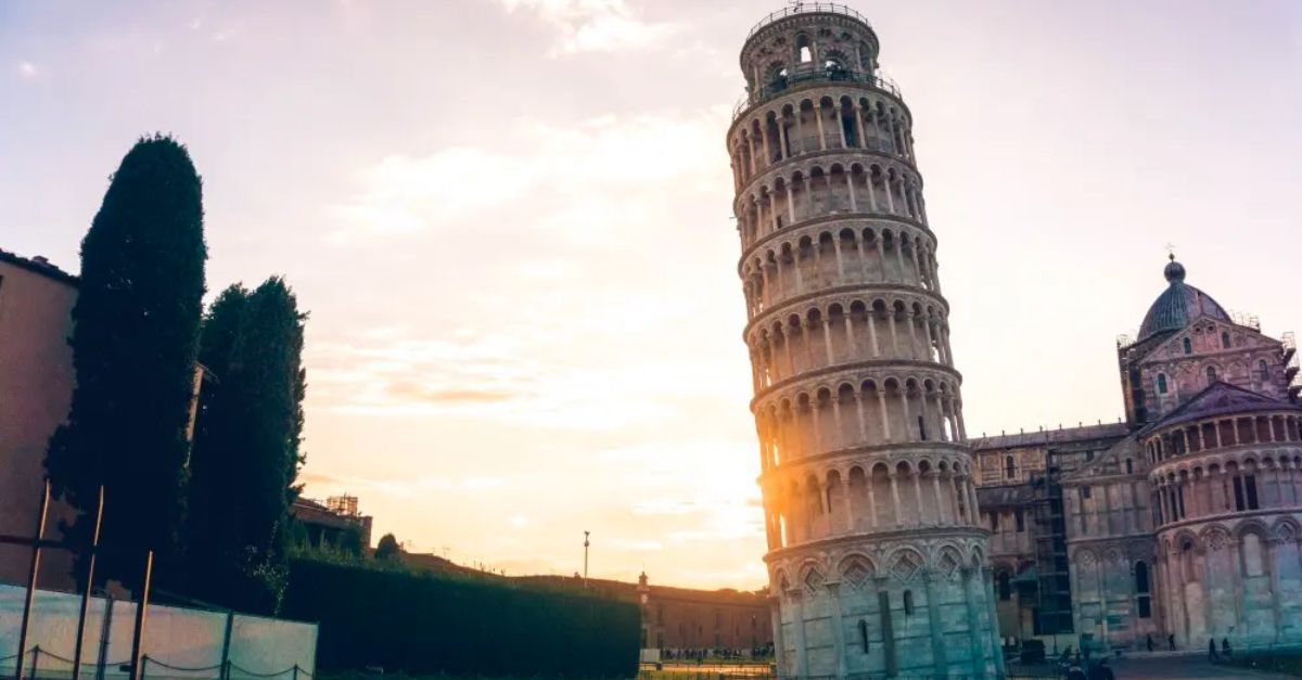 Por qué está inclinada la famosa Torre de Pisa Billiken