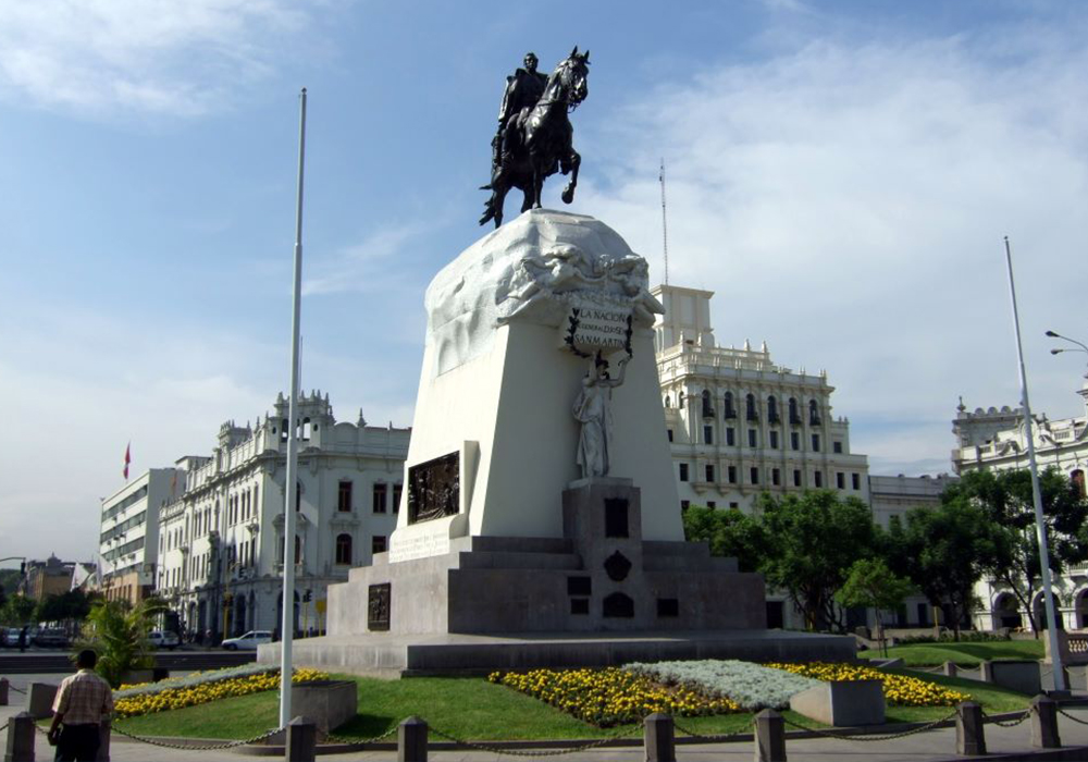 Uno de los monumentos al Libertador