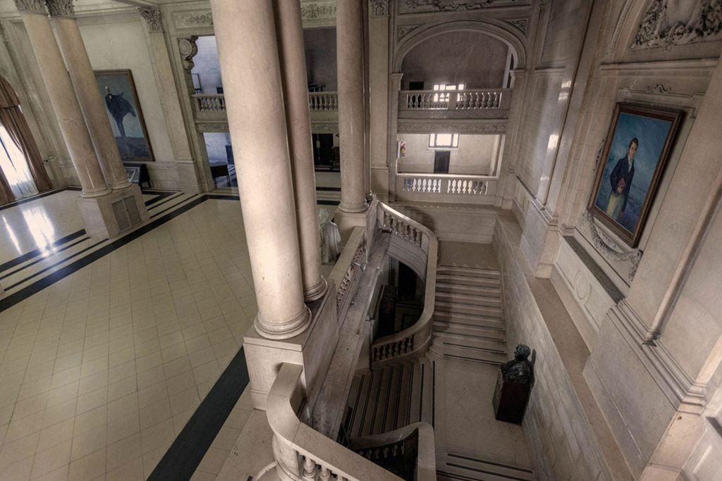 Instituto Bernasconi escaleras