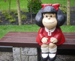 La Escultura De Mafalda Que Está En San Telmo Fue Replicada En España ...