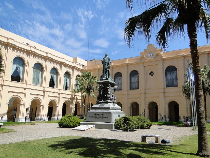 Patio central de la Universidad Nacional de Córdoba