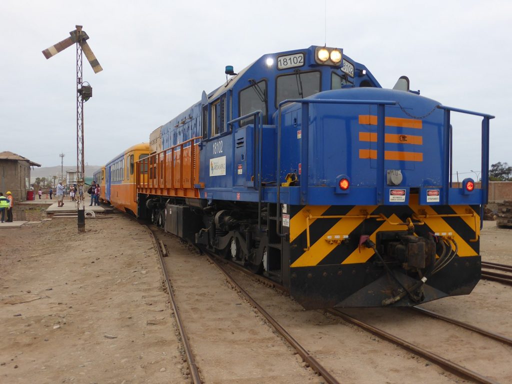 Ferrocarril Arica - La Paz.