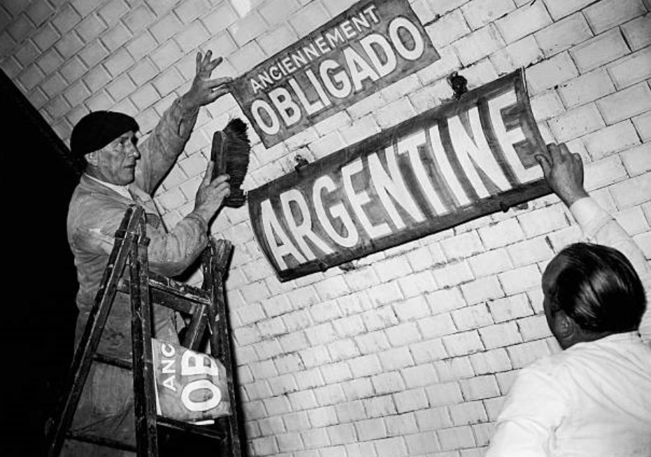 Cambio en la estación Argentina de París.