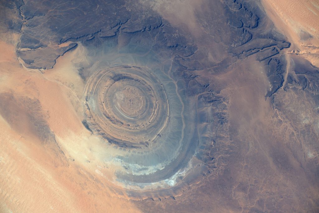 “Ojo del Sahara”: una misteriosa estructura geológica que solo puede verse desde el espacio