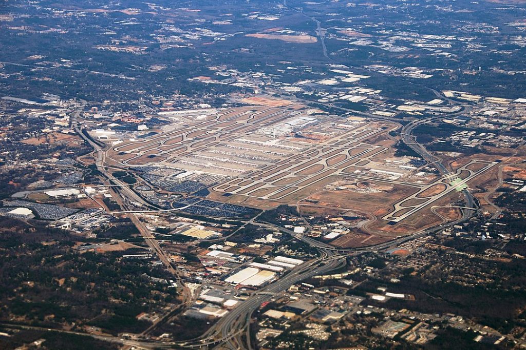 Vista aérea del aeropuerto más transitado del mundo. 
