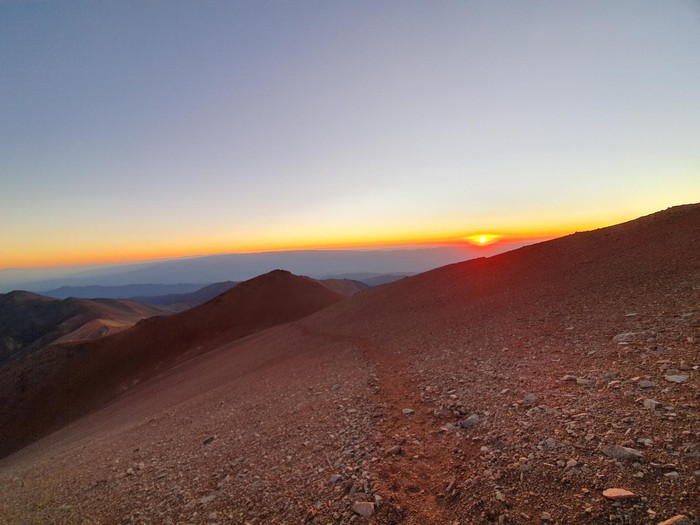 Foto tomada durante una expedición sobre el Cerro General Belgrano, la montaña extraandina más alta de América. 