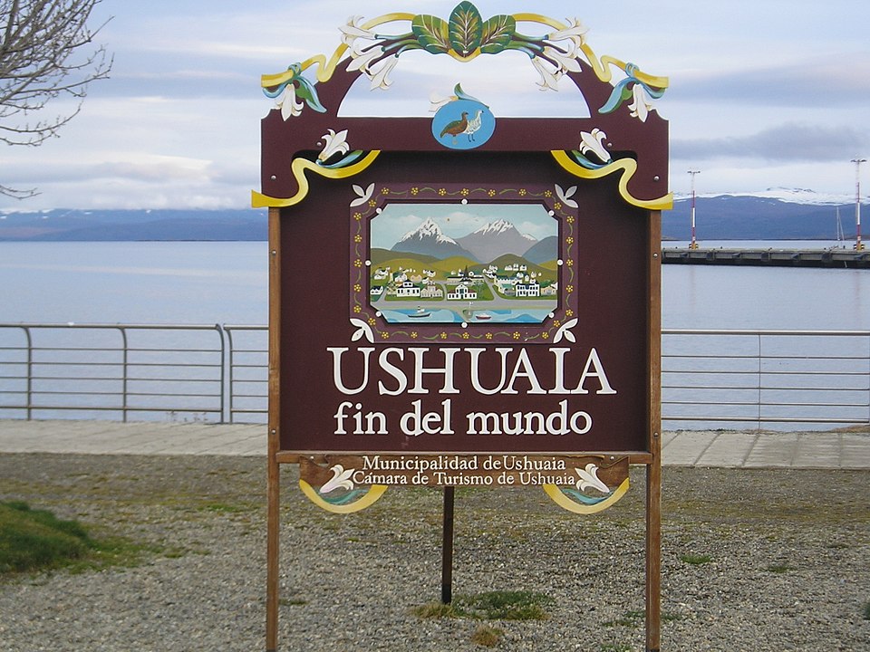 Cartel de "fin del mundo" en Ushuaia.
