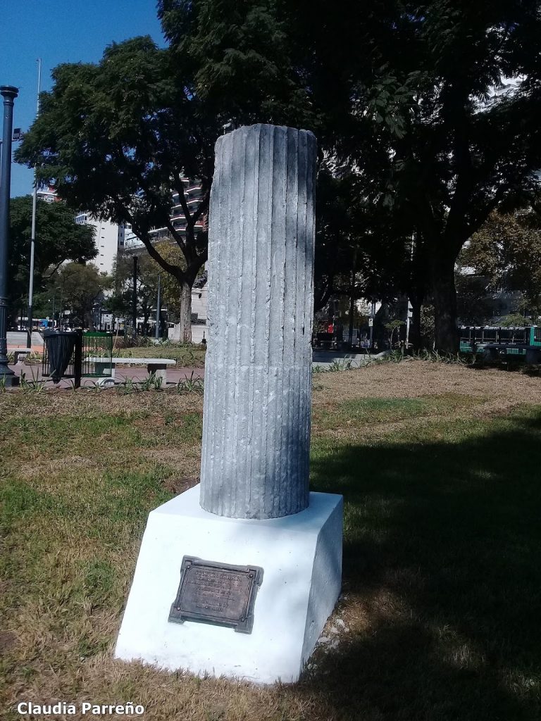 Columna del Imperio Romano que se encuentra en Buenos Aires. 