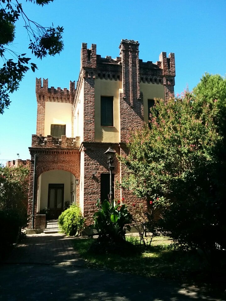 Foto de la fachada del castillo Castelforte.