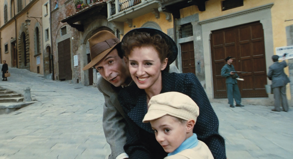 La vita è bella fue la segunda película extranjera en la historia en ser nominada al Óscar a la mejor película, y a la mejor película extranjera