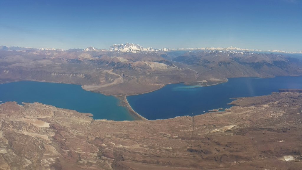 Mínima separación entre el Lago Pueyrredón y el Lago Posadas.