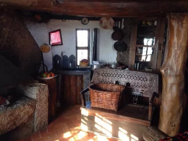Interior de la Casa do Penedo.
