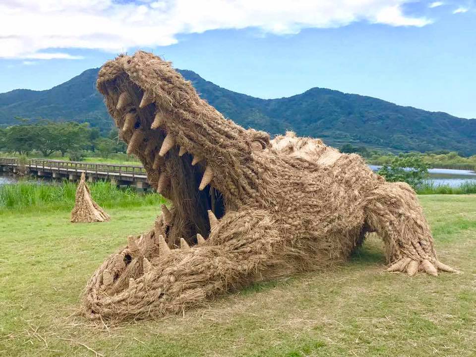 Imagen de un cocodrilo en el Festival de Arte Wara.