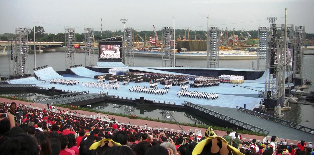 Evento organizado sobre el estadio flotante de Singapur.
