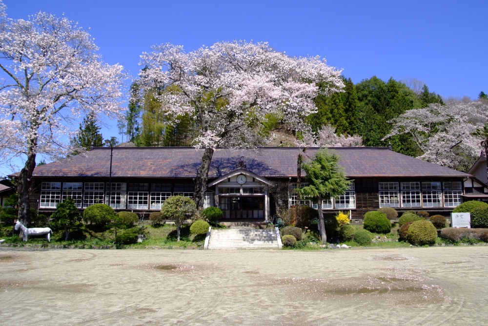 Primaria Old Uwaoka, como una de las antiguas escuelas que se convirtió en un salón de eventos. 