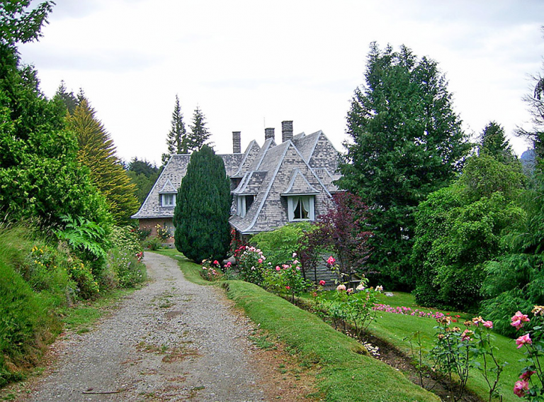 El Messidor una joya patagónica con historia y jardines franceses