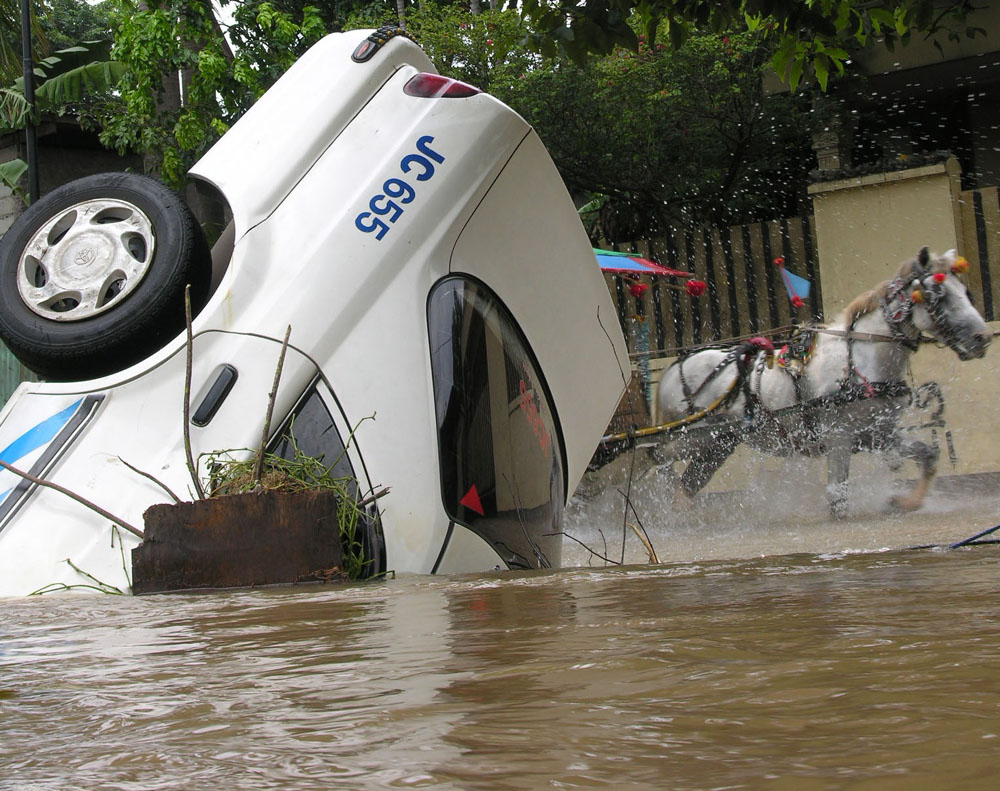 Consecuencias de las fuertes inundaciones que sufrió Yakarta en 2007.