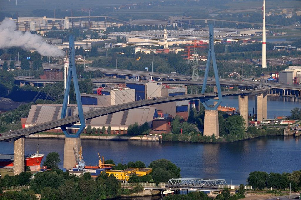 Uno de los puentes más famosos de Hamburgo.