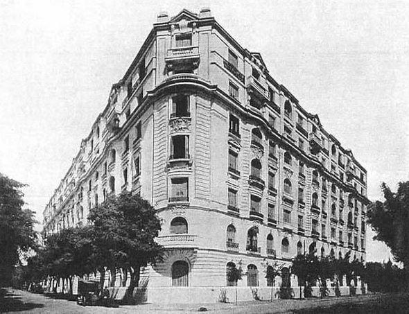 Foto antigua del Palacio de los Patos. 