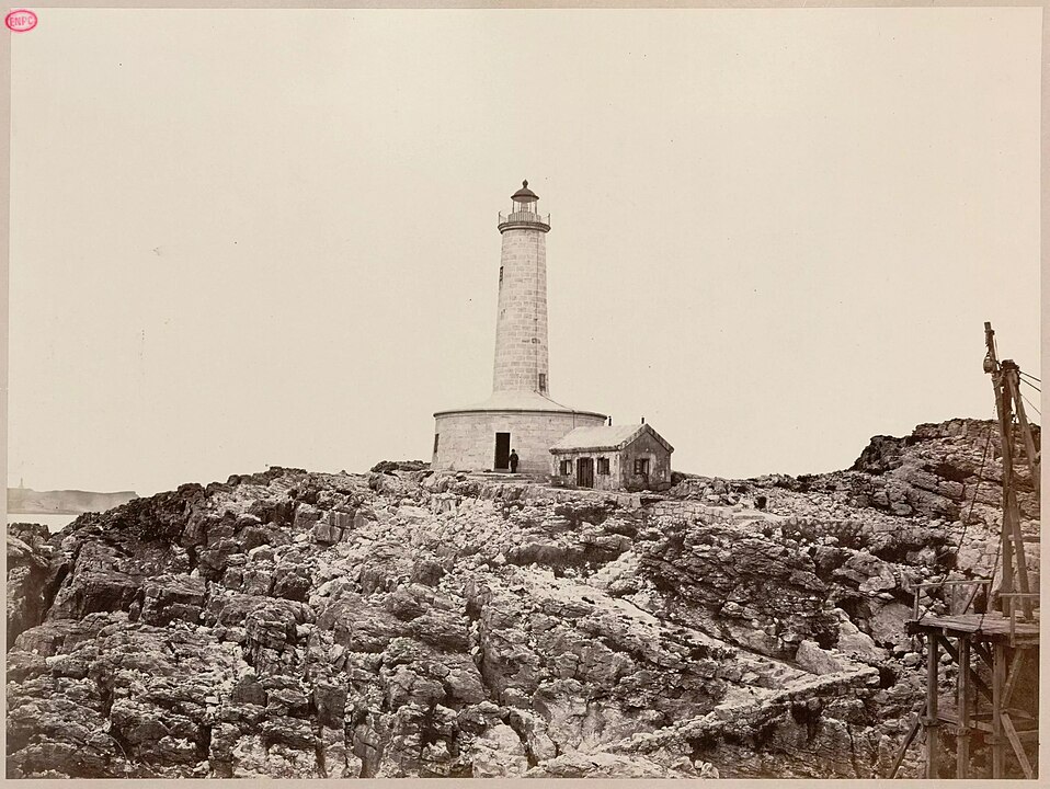 Foto antigua del Faro de Mouro. 