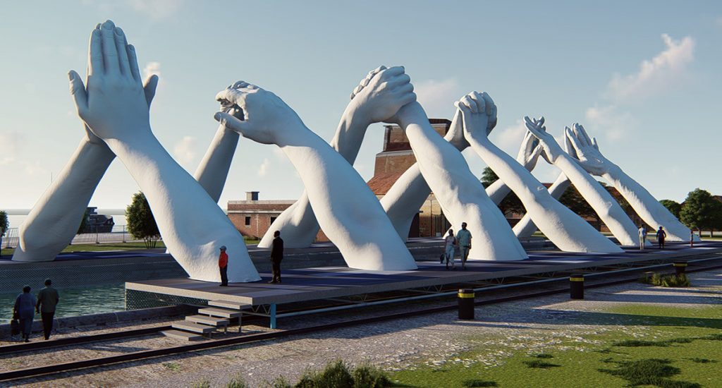 12 manos gigantes ubicadas frente al Gran Canal de Venecia.