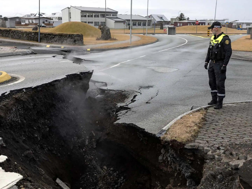 Grindavík se está hundiendo por la actividad de las placas tectónicas