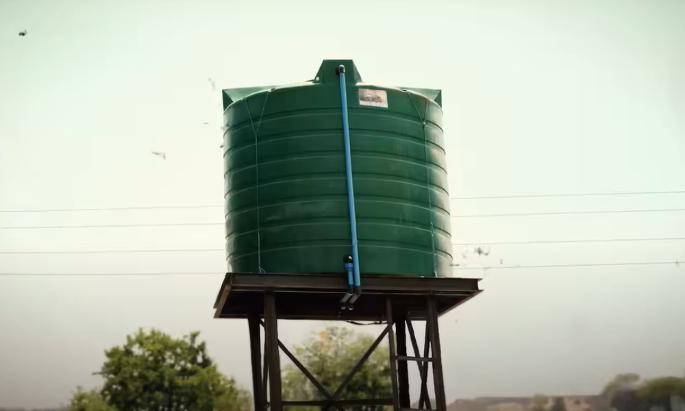 Uno de los tanques instalados para almacenar agua.