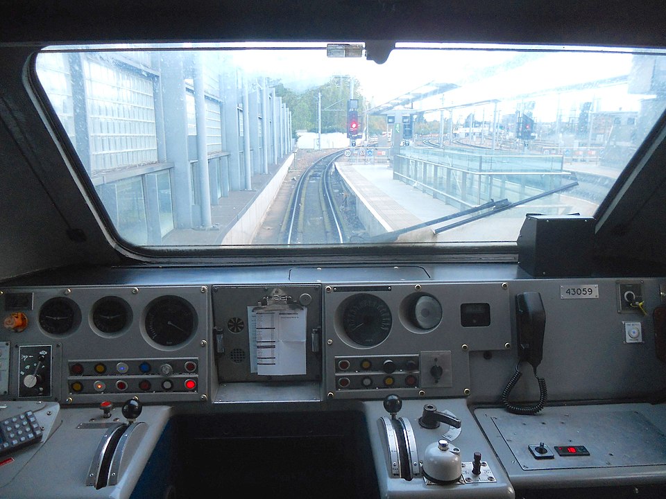 Interior de la locomotora diésel más rápida de la historia