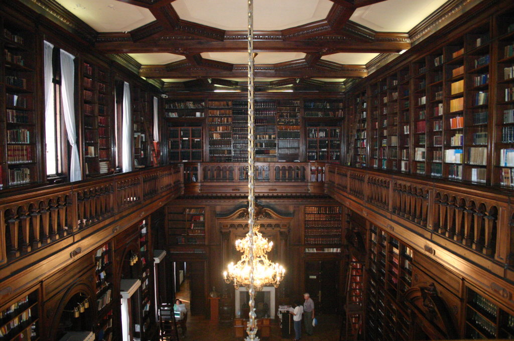 Biblioteca Esteban Echeverría
Biblioteca de la Legislatura Porteña