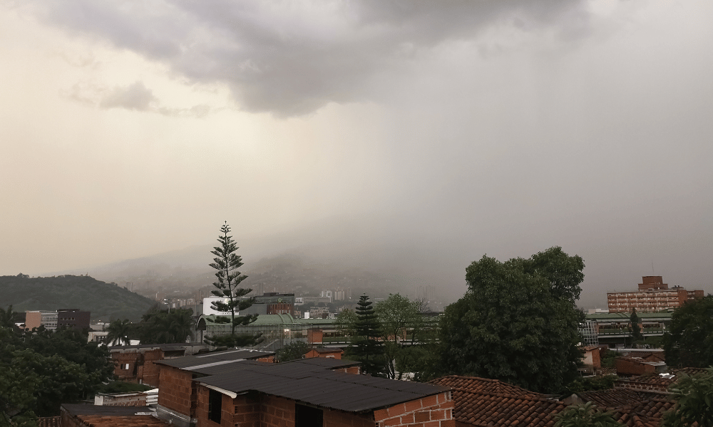 dia lluvioso en colombia