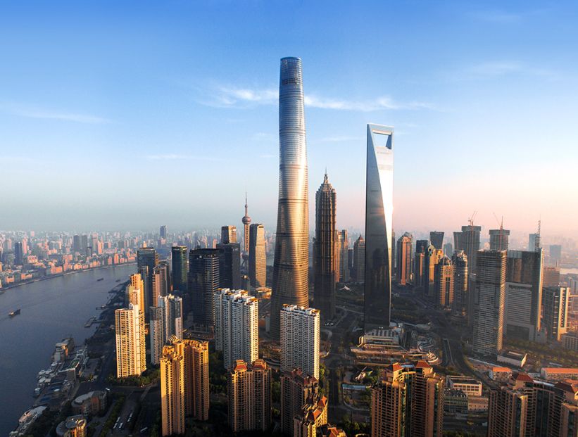 La torre más alta de China, Torre de Shanghai, junto a las otras dos que están en el ex predio de golf.