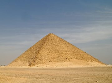 piramide-roja