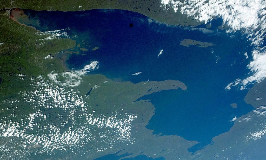 Imagen satelital del lago de agua dulce más grande del mundo. 