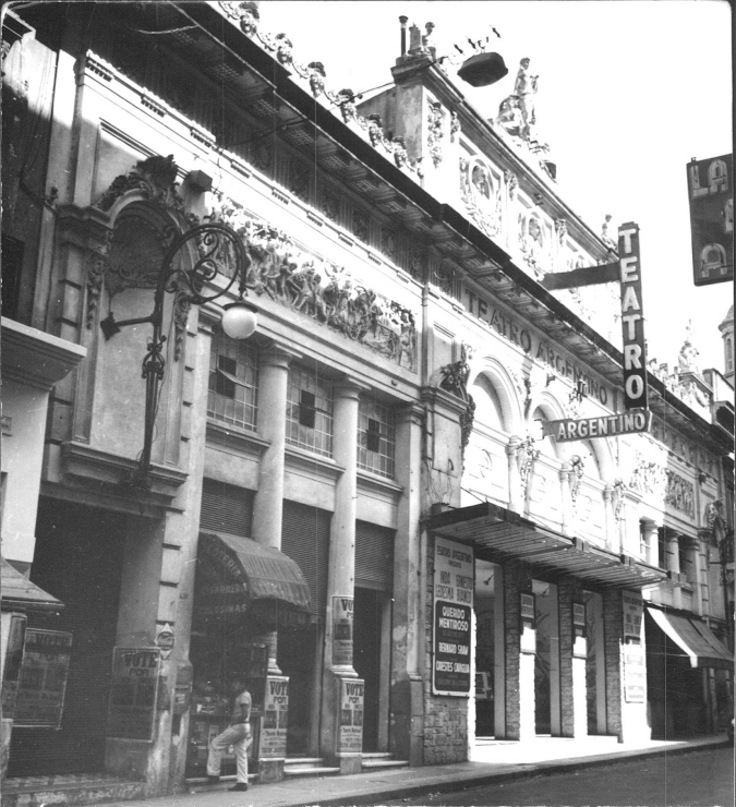 Teatro Argentino de Buenos Aires antes del incendio de 1973.