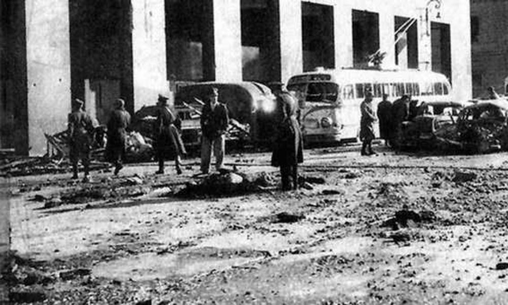 Bombardeo a Plaza de Mayo, 1955.
