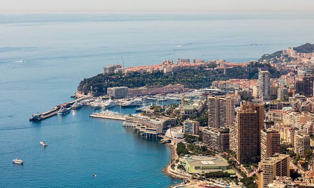 Mónaco, uno de los países que no tienen terminales aéreas de aviones.