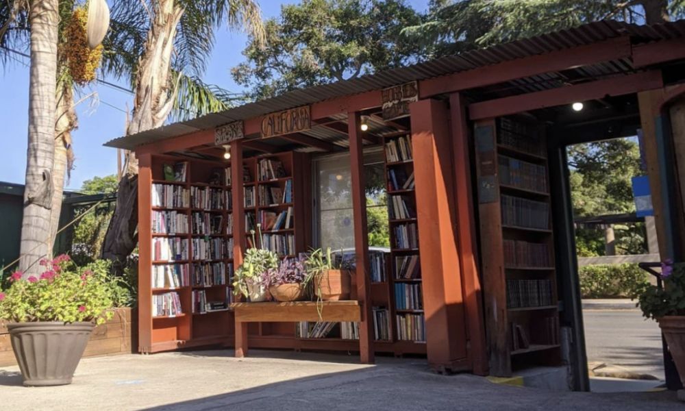 Una librería al aire libre.