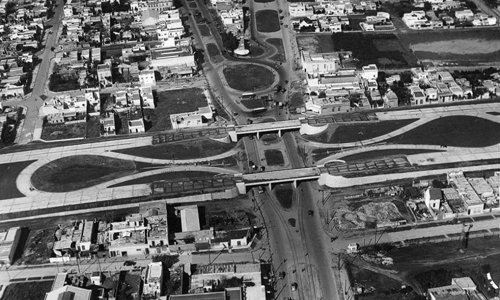 Vista aérea de la Avenida General Paz en construcción - Cruce con Avenida Cabildo / Avenida Maipú