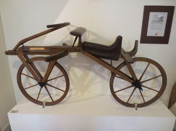 primera-bicicleta-de-la-historia