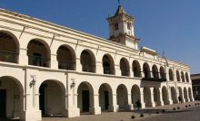 Cabildo de Salta. El 16 de abril es el aniversario de la fundación de la Ciudad.