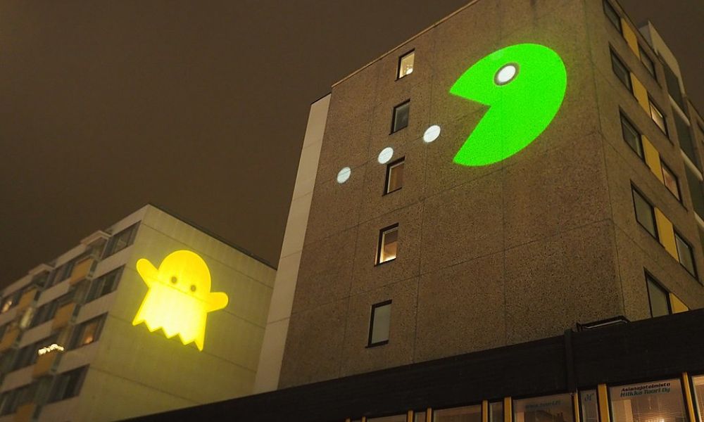 Representación del Pac-Man en las paredes de dos edificios. 