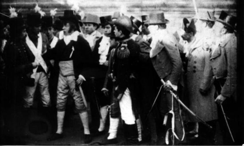 23 de mayo - La Revolución de Mayo, película de Mario Gallo.