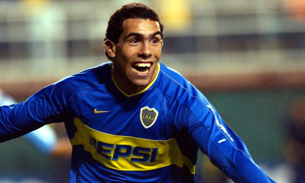 8 de mayo - Carlos Tévez hace su primer gol en Boca