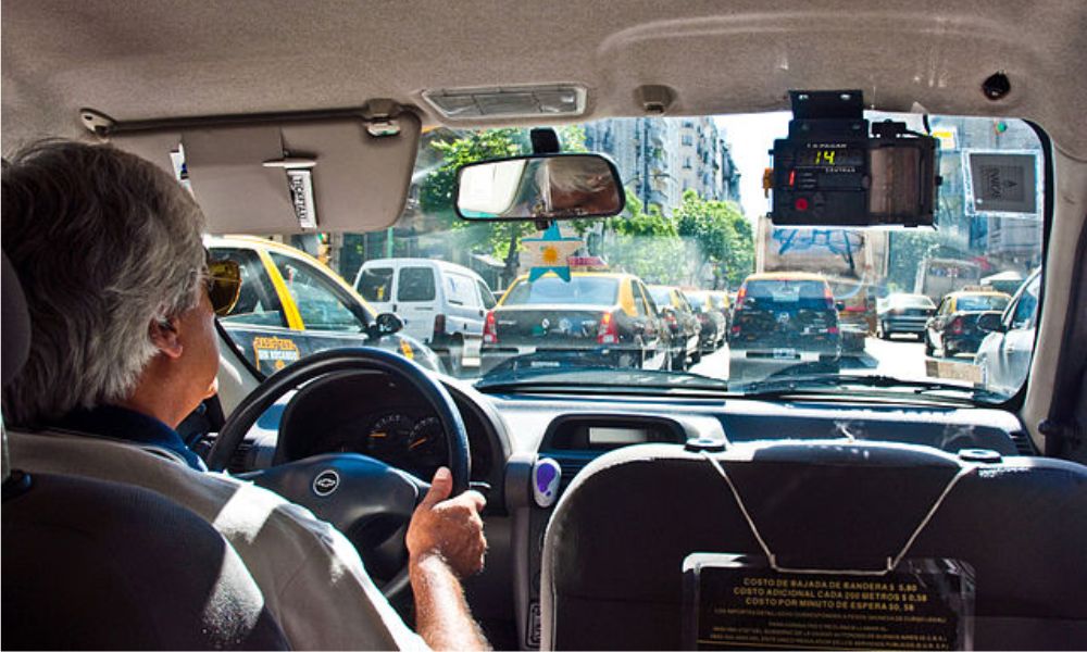Viaje en taxi - Día Nacional del Taxista