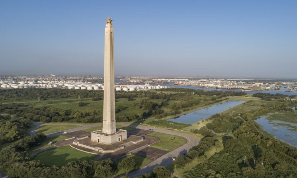 Parque donde se encuentra el obelisco más alto del mundo. 