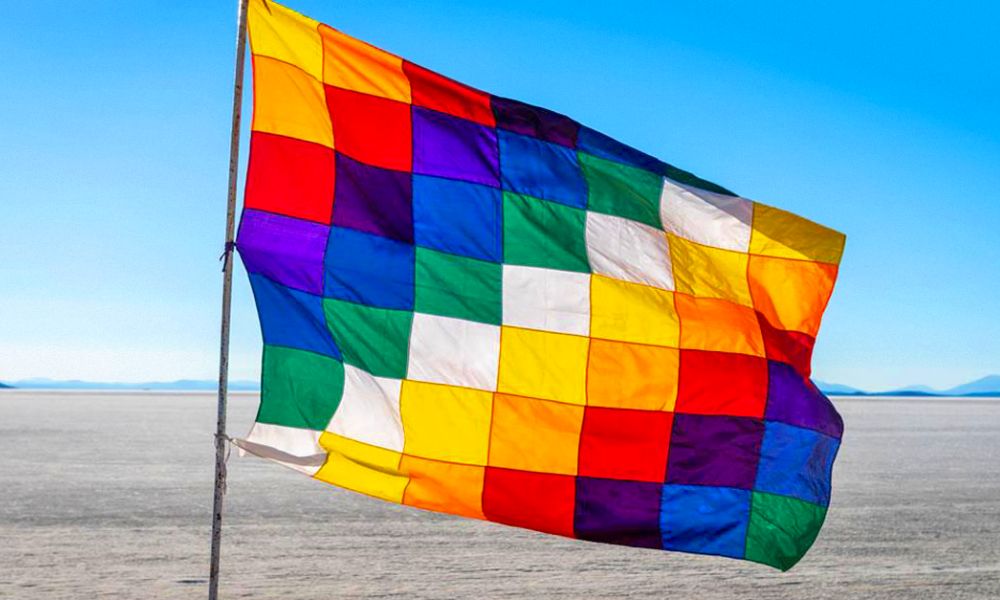Bandera de la comunidad aymara