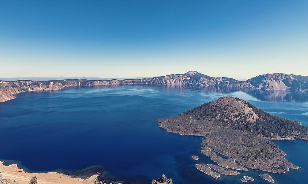 Lago más profundo de Estados Unidos en verano. 