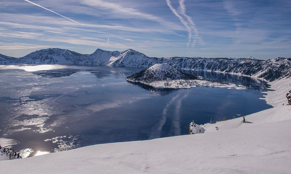 Lago más profundo de Estados Unidos en invierno. 