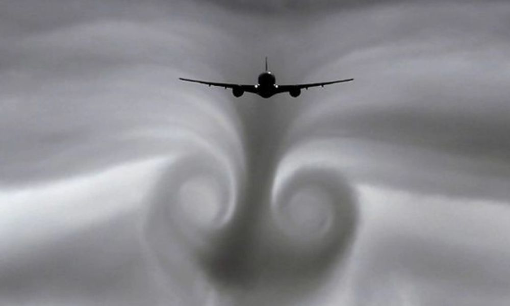 Avión atravesando pozos de aire