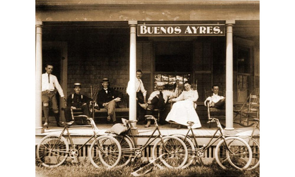 Estación de Trenes del Tigre, Buenos Aires. Año 1901.